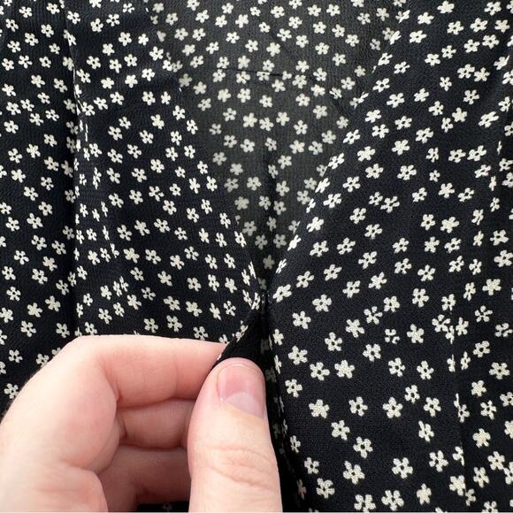 Reformation Gjelina Long Sleeve Wrap Mini Dress in Nebraska Ditsy Floral Print S - Picture 7 of 11